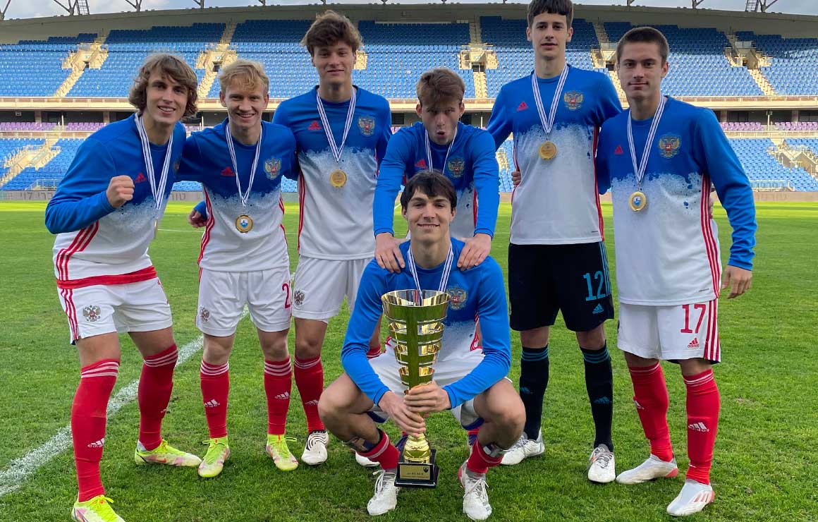 Семь футболистов «Зенита» выиграли международный турнир в составе сборной России U-17