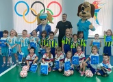 «Зенит» и Барбоскины приняли участие в проекте «Футбол в школе»
