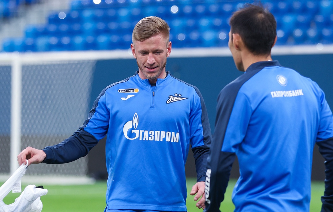 Дмитрий Чистяков: «Мое дело — играть в футбол»