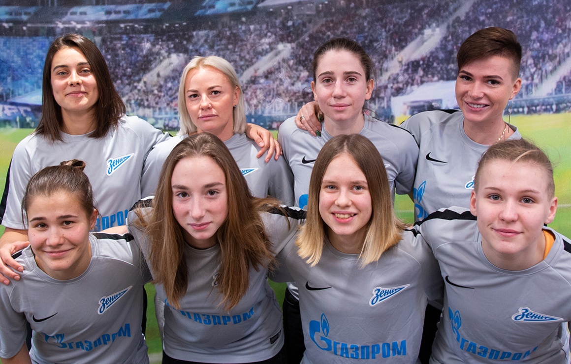 Тринадцать футболисток присоединились к женской команде «Зенита»