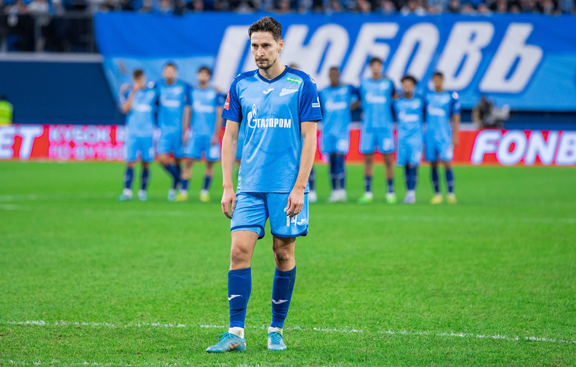 Далер Кузяев: «Я бы хотел, чтобы меня запомнили как футболиста, который бился за „стрелку“ до конца!»