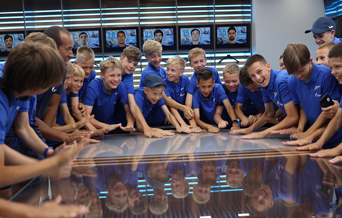 Воспитанники «Газпром»-Академии посетили «Газпром Арену»