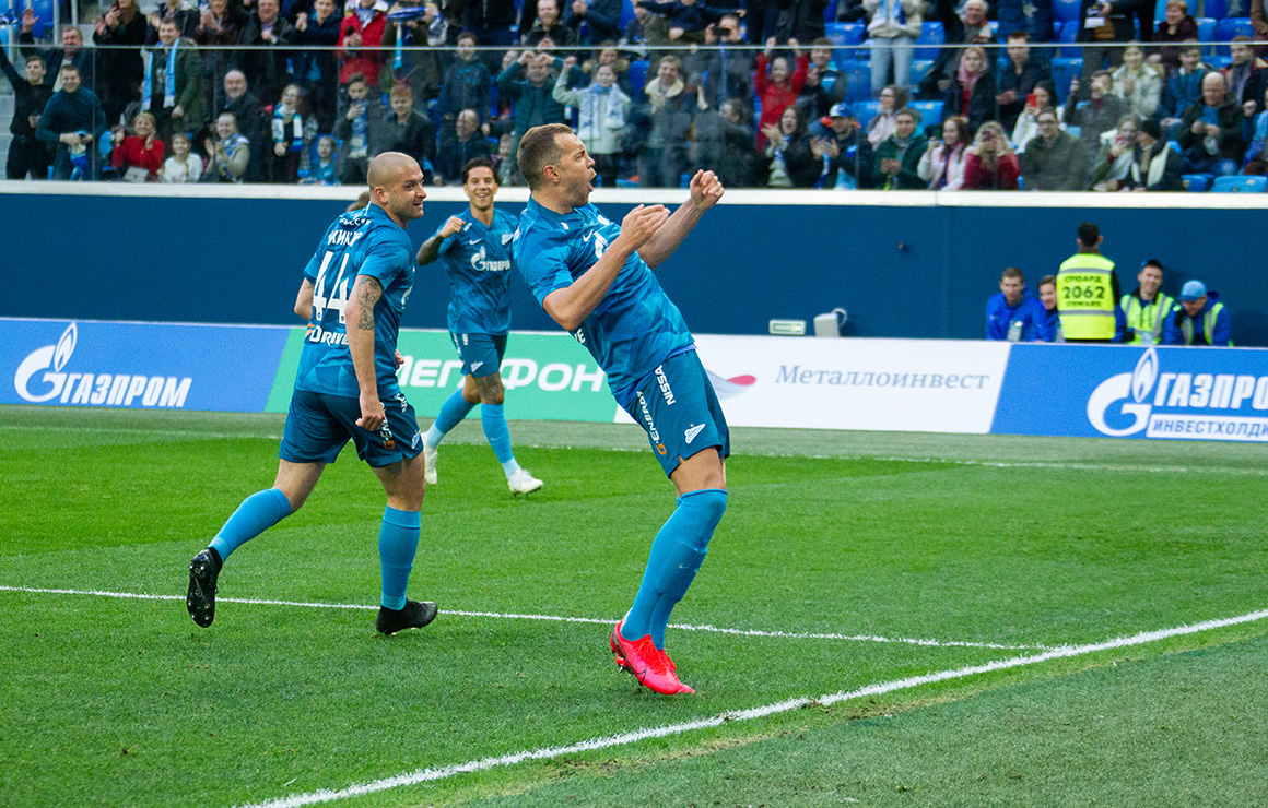 «Зенит» — «Урал»: сине-бело-голубые отправляют в ворота соперника семь мячей