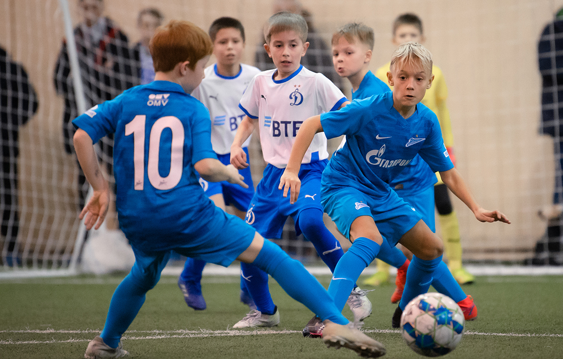 «Зенит» U-9 сыграл вничью со «Сменой» и продолжает лидировать в группе на Кубке Колыванова