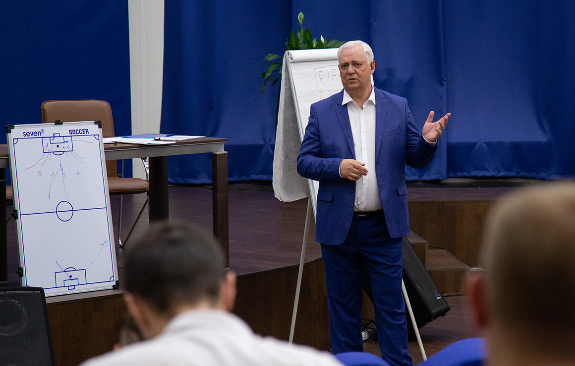 Сергей Морозов: «Дистанционные занятия для тренеров — полезный опыт. Какие-то элементы можем сохранить в будущем»