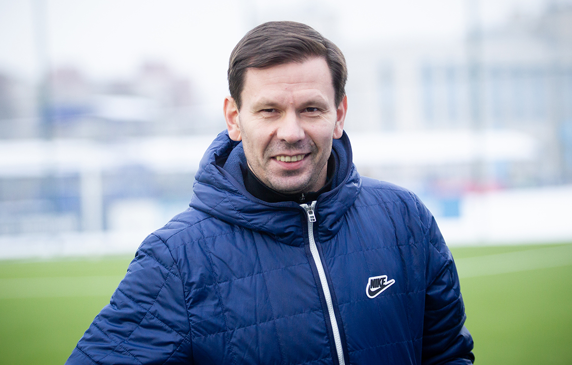 Константин Зырянов: «Только отправив футболистов в отпуск, я уже держу в уме следующий матч с „Локомотивом“»