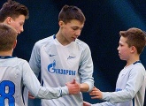 «Зенит-ТВ»: гол игрока команды Академии U-14 с центра поля