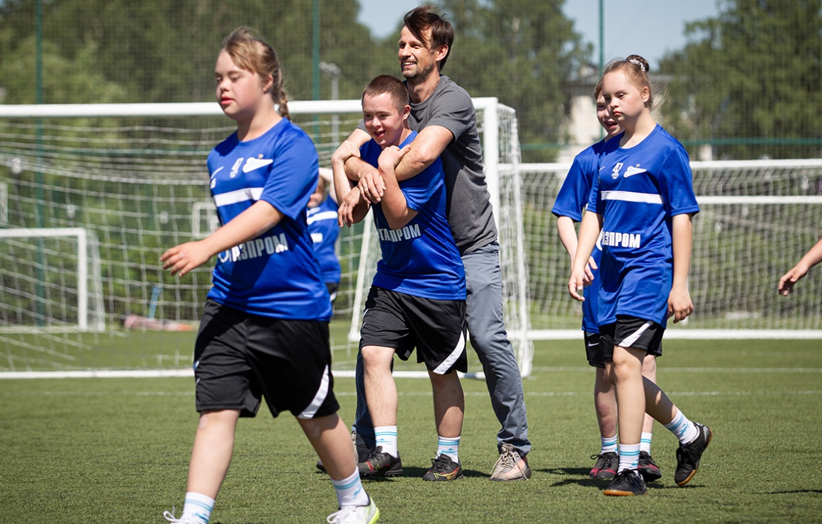 «Зенит» стал первым в мире клубом, реализовавшим тренировочные сборы для футболистов с синдромом Дауна