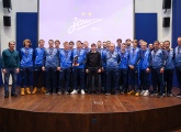 Игроков и тренерский штаб «Зенита»-2 наградили серебряными медалями